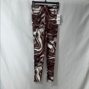 Stylish Brown and White Swirl Leggings